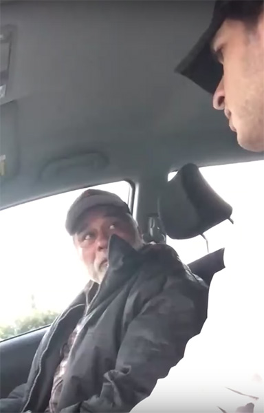 Homeless Veteran Breaks Down In Tears After Kind Stranger Agrees To Buy Him Lunch Every Day 