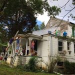 These Kind Neighbors Repaired And Painted The House Of A Lonely, Retired School Teacher For Free 5