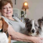 Elderly Woman Living In Car With Dogs Now Has A Home After Kind Women Called On Neighbors For Help 1