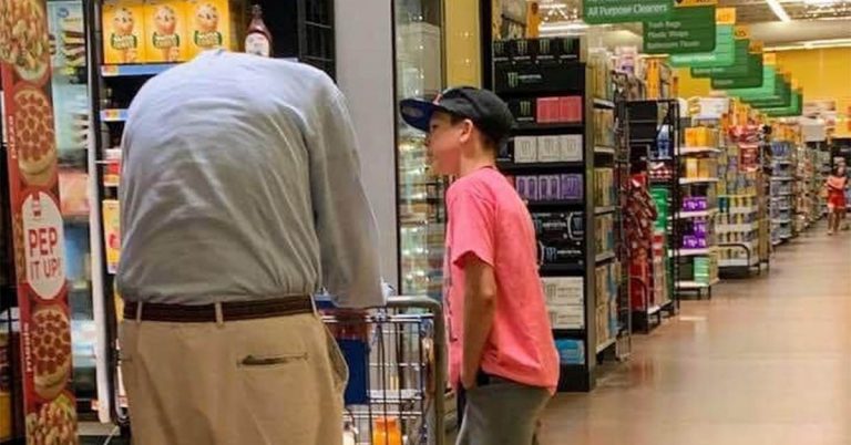 Kind Boy Asked Elderly Man If He Could Help Him At Store; Got His ...