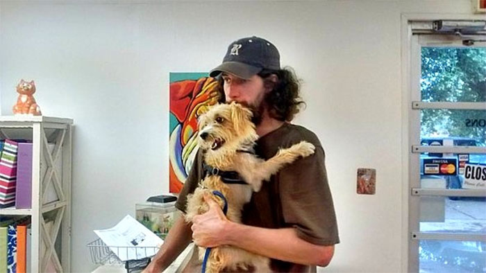 Kind Woman Helped Homeless Man Reunite With His Dog Raised 20K For Their New Life Together 2