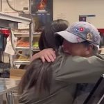 After Seeing 72-Yr-Old Grandma Fall While Delivering Pizza, Kind Family Raised $270k For Her Retirement 8